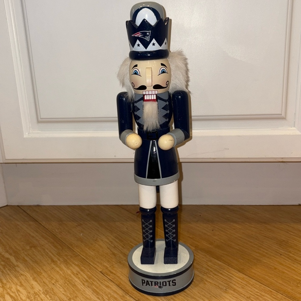 Forever Collectibles New England Patriots Nutcracker Holiday Figurine. 14” Tall